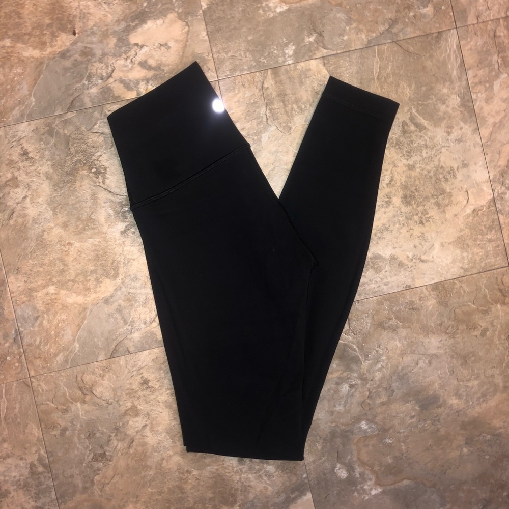 Lululemon Wunder Under Luxtreme 28in Size 2